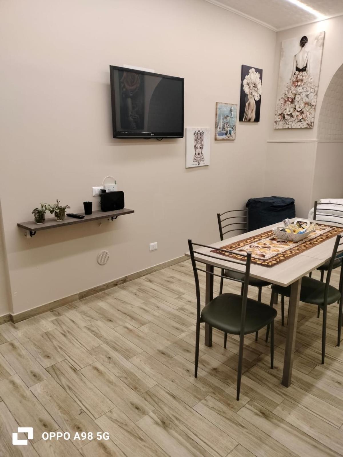 カターニアLa Torre Del Duomoアパートメント エクステリア 写真